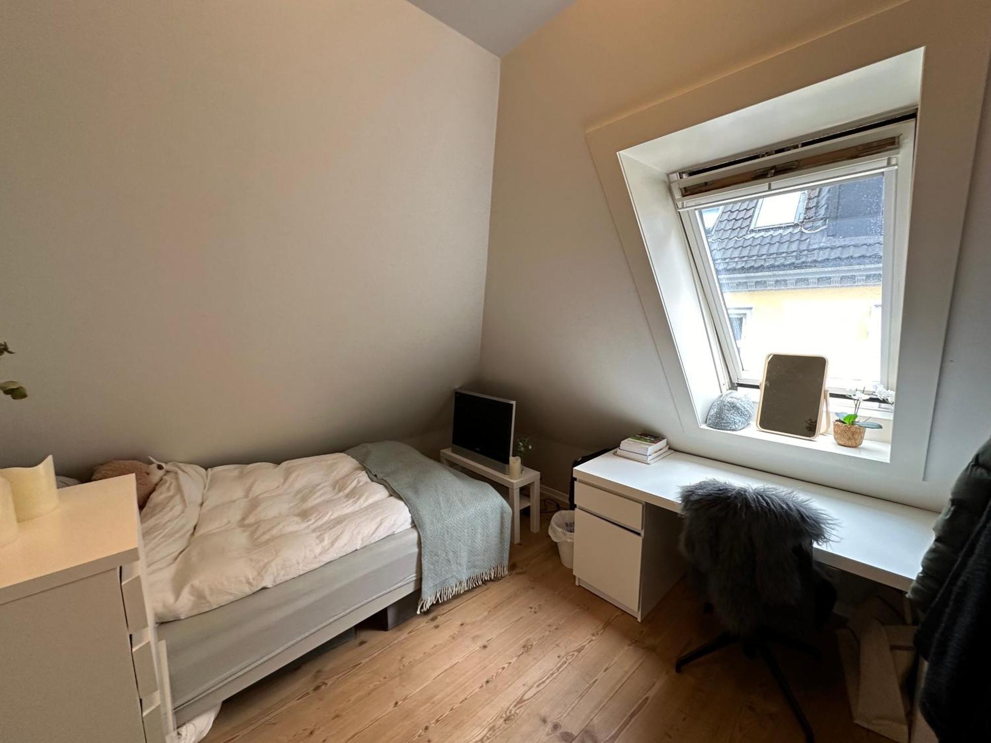 Sjarmerende Bolig Like Ved Togstasjonen Apartment เบอร์เกน ภายนอก รูปภาพ
