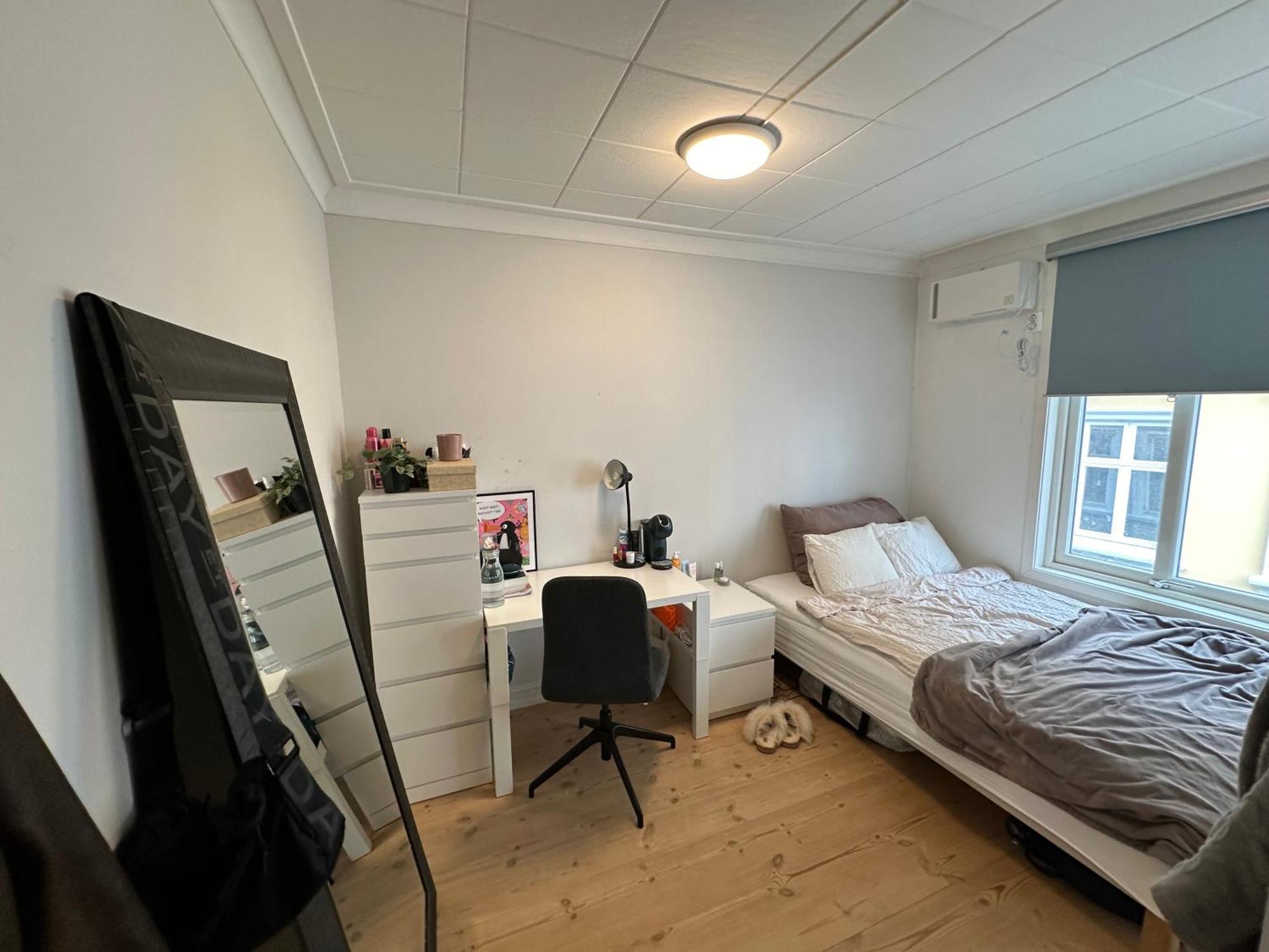 Sjarmerende Bolig Like Ved Togstasjonen Apartment เบอร์เกน ภายนอก รูปภาพ