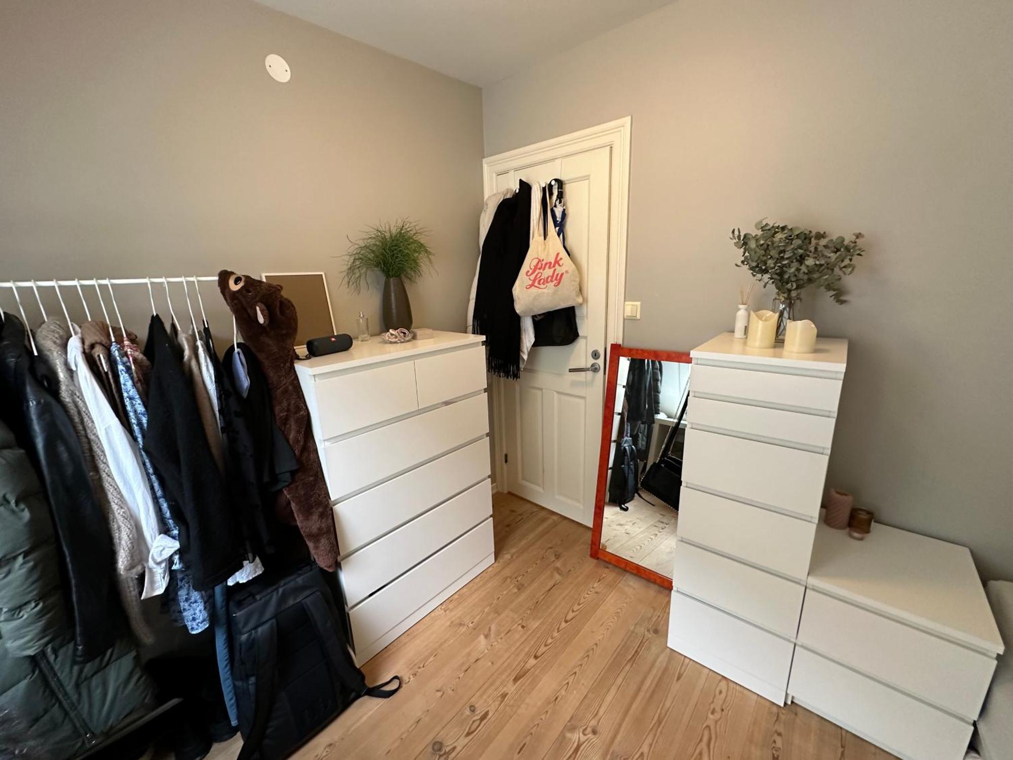 Sjarmerende Bolig Like Ved Togstasjonen Apartment เบอร์เกน ภายนอก รูปภาพ