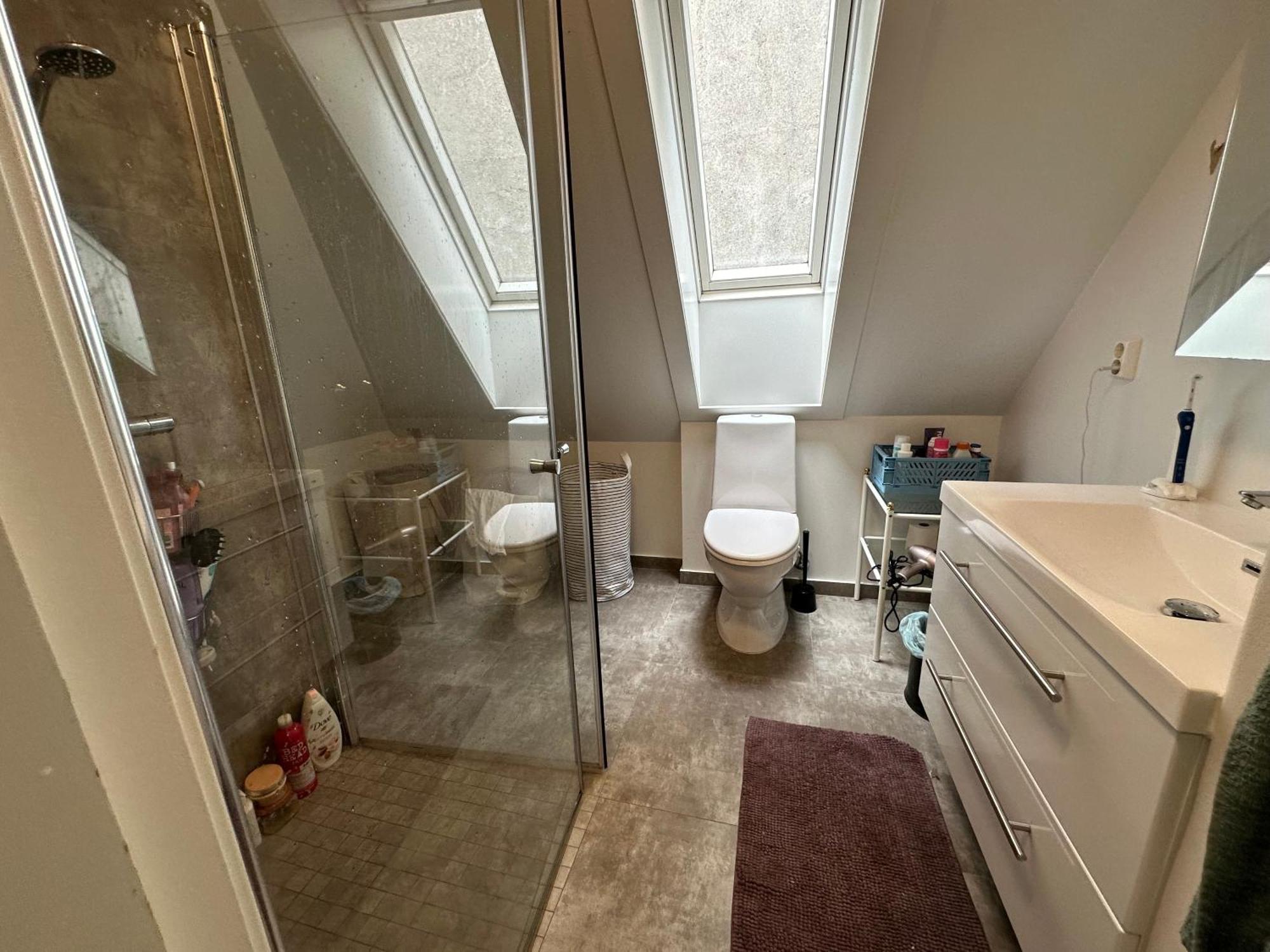 Sjarmerende Bolig Like Ved Togstasjonen Apartment เบอร์เกน ภายนอก รูปภาพ